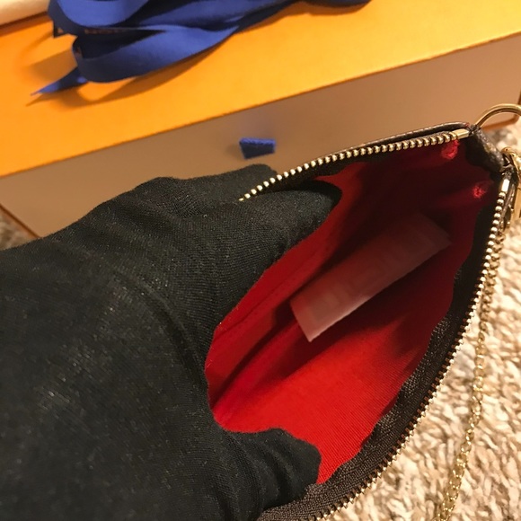 Louis Vuitton Mini Pochette Accessories Limited - Picture 4 of 5